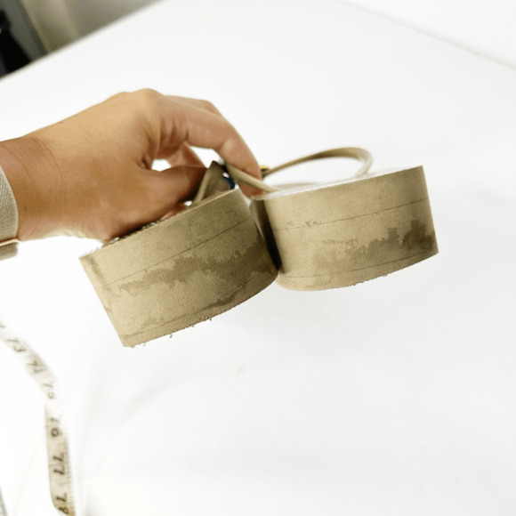 TORY BURCH Wedge Platform Flip Flop SANDAL Khaki Beige rubber medallion 8.5 - Picture 4 of 5